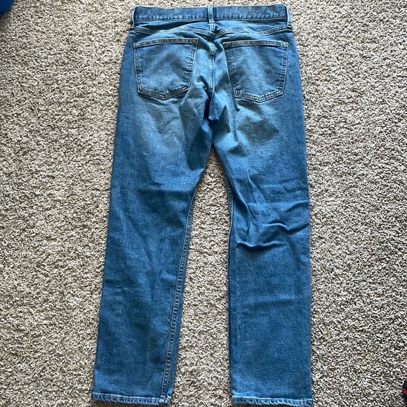 Old Navy jeans 33x30 - Picture 2 of 3